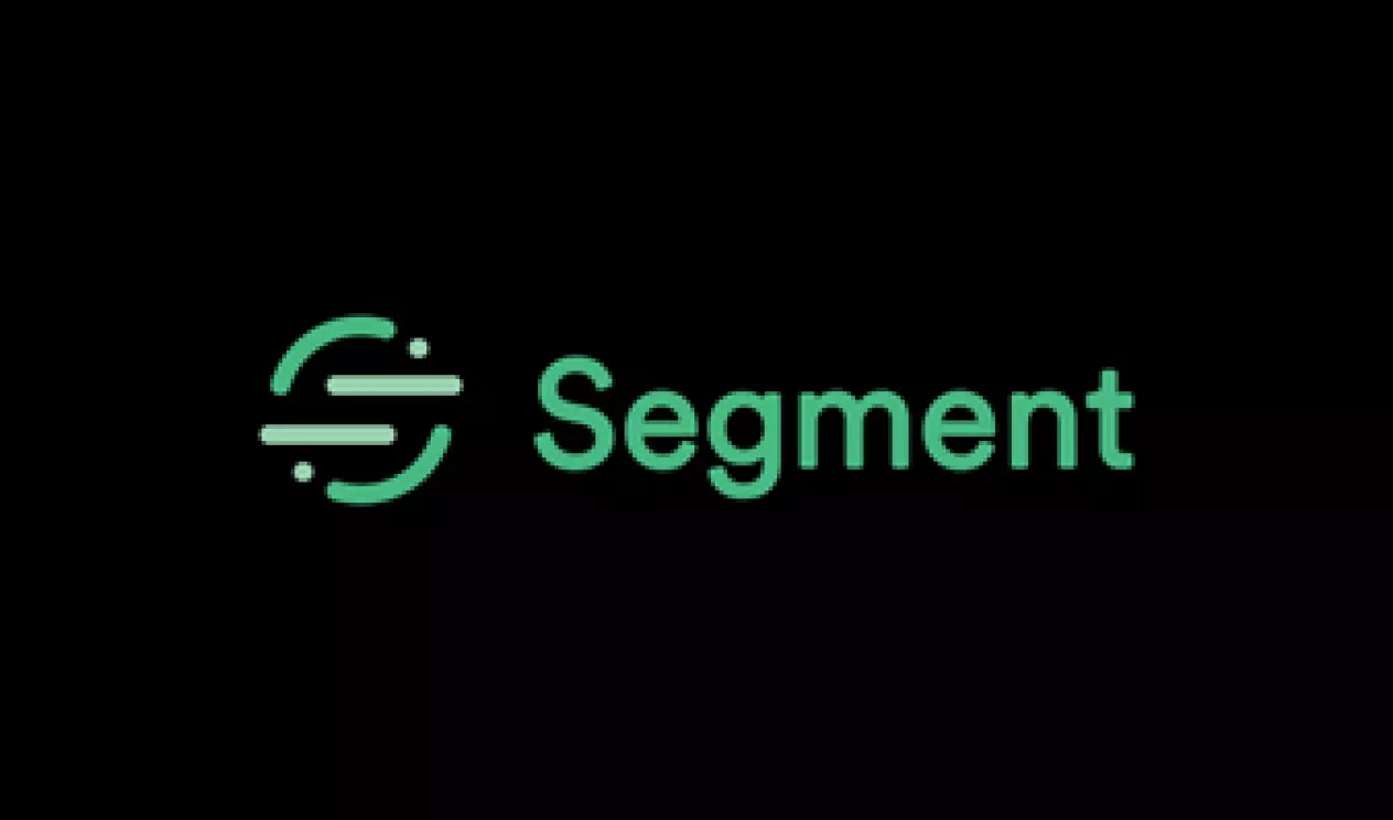 Nástroj Segment nyní umí kombinovat data z Google AdWords a Facebook Ads